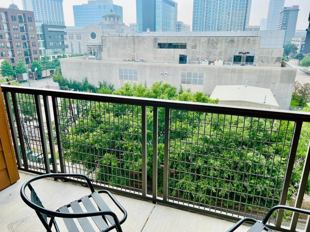 Апартаменты Downtown Apart 1 Bed 1 Bath Free Parking Хьюстон Экстерьер фото