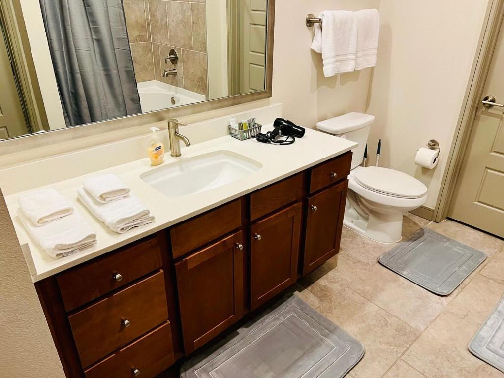 Апартаменты Downtown Apart 1 Bed 1 Bath Free Parking Хьюстон Экстерьер фото