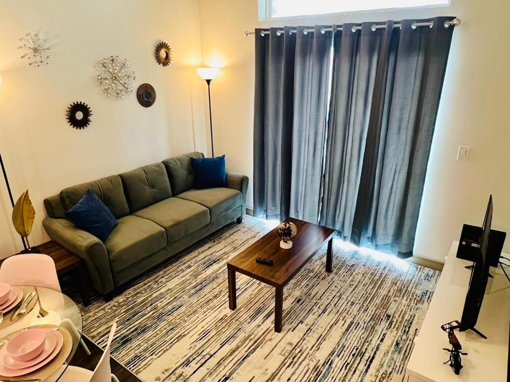 Апартаменты Downtown Apart 1 Bed 1 Bath Free Parking Хьюстон Экстерьер фото