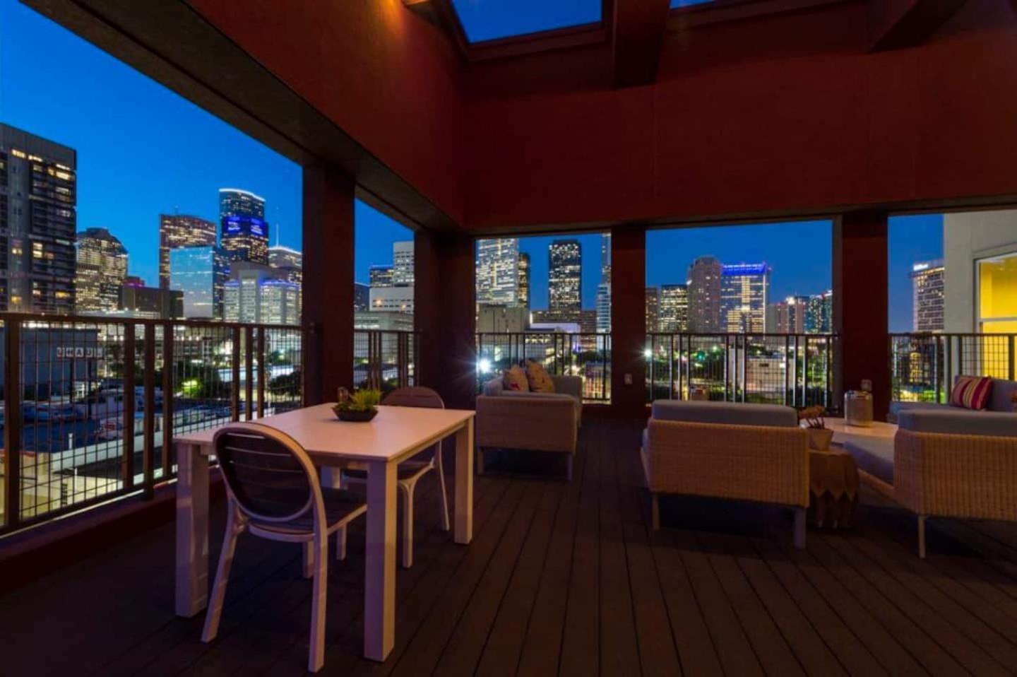Апартаменты Downtown Apart 1 Bed 1 Bath Free Parking Хьюстон Экстерьер фото